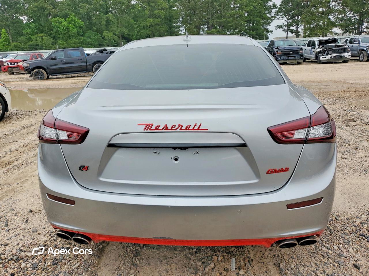 Maserati Ghibli 2015