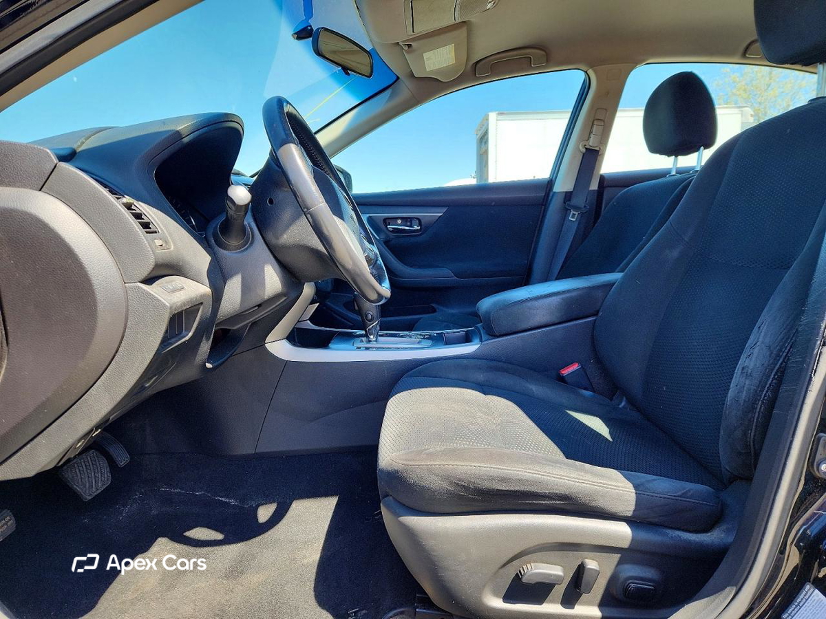 Nissan Altima 2015