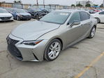Lexus IS 2023