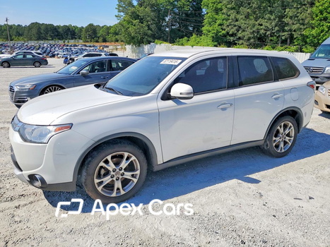 Mitsubishi Outlander 2015 - Image 1 of 13