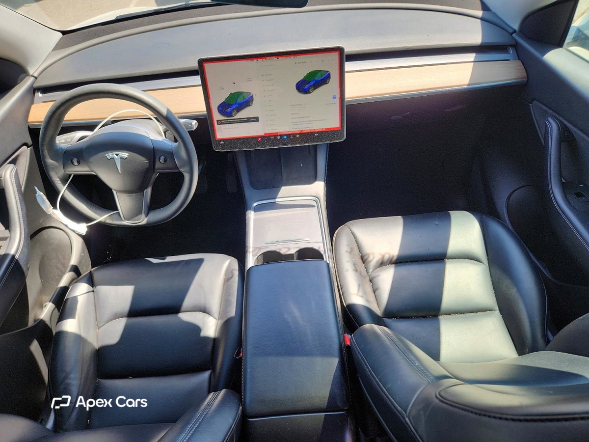 Tesla Model Y 2021