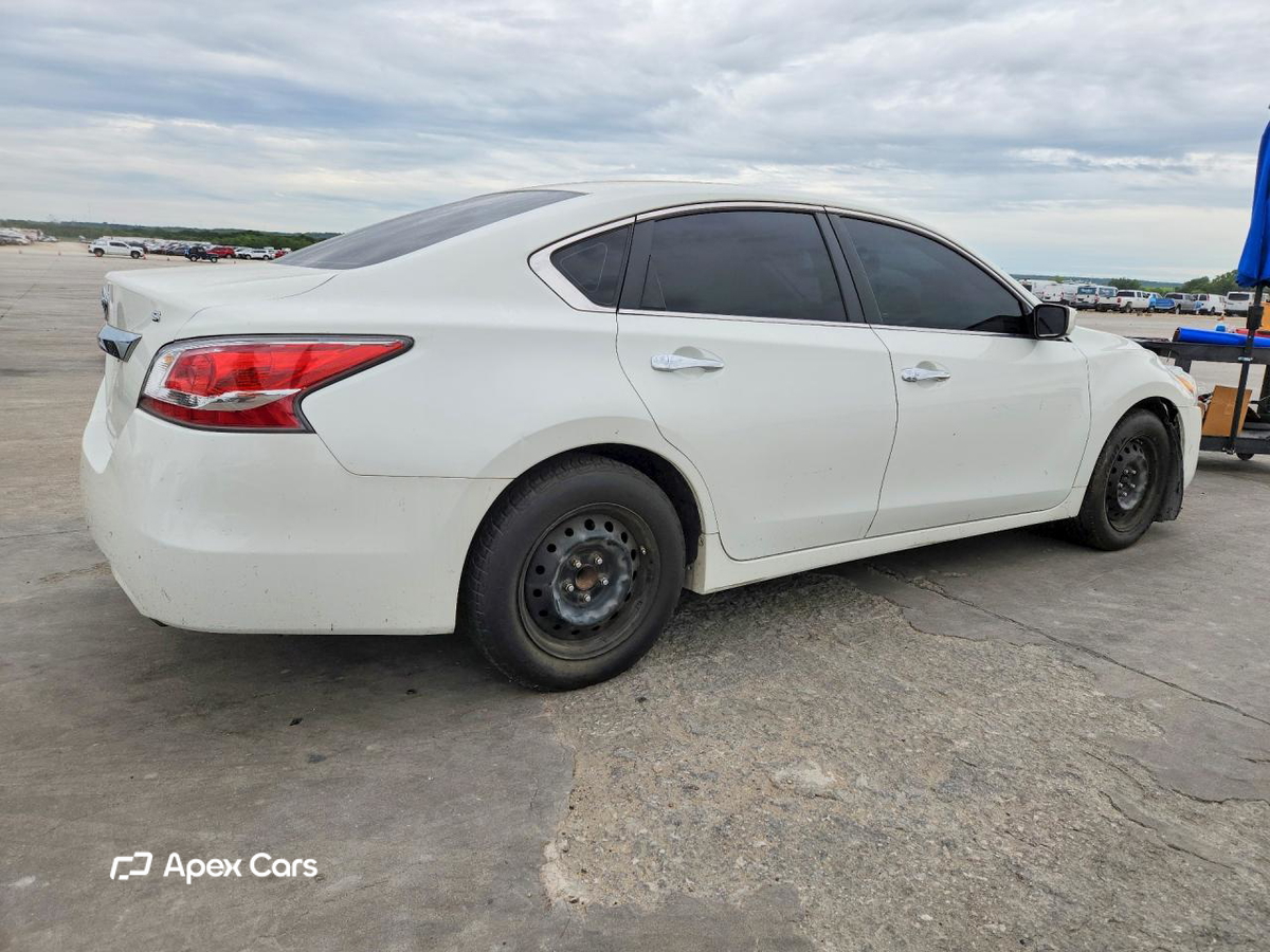 Nissan Altima 2015