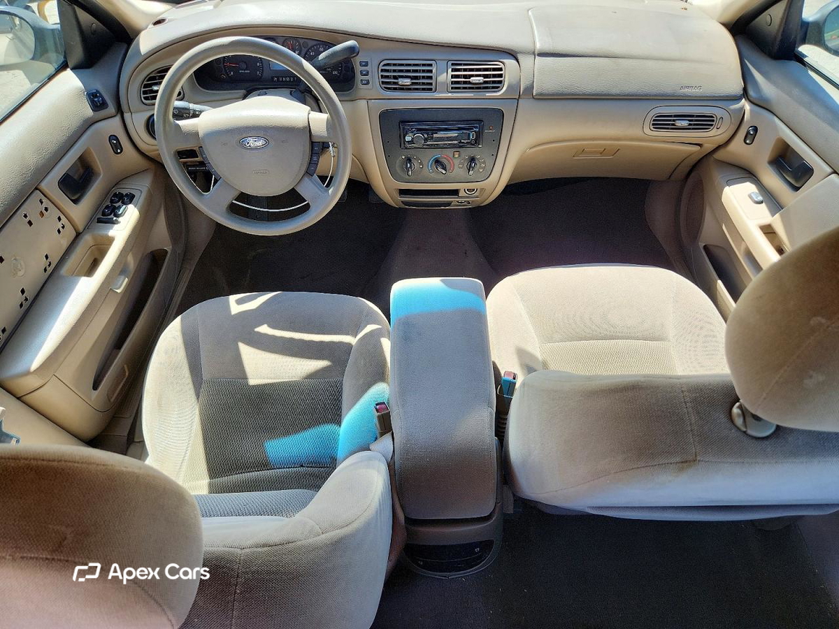 Ford Taurus 2004