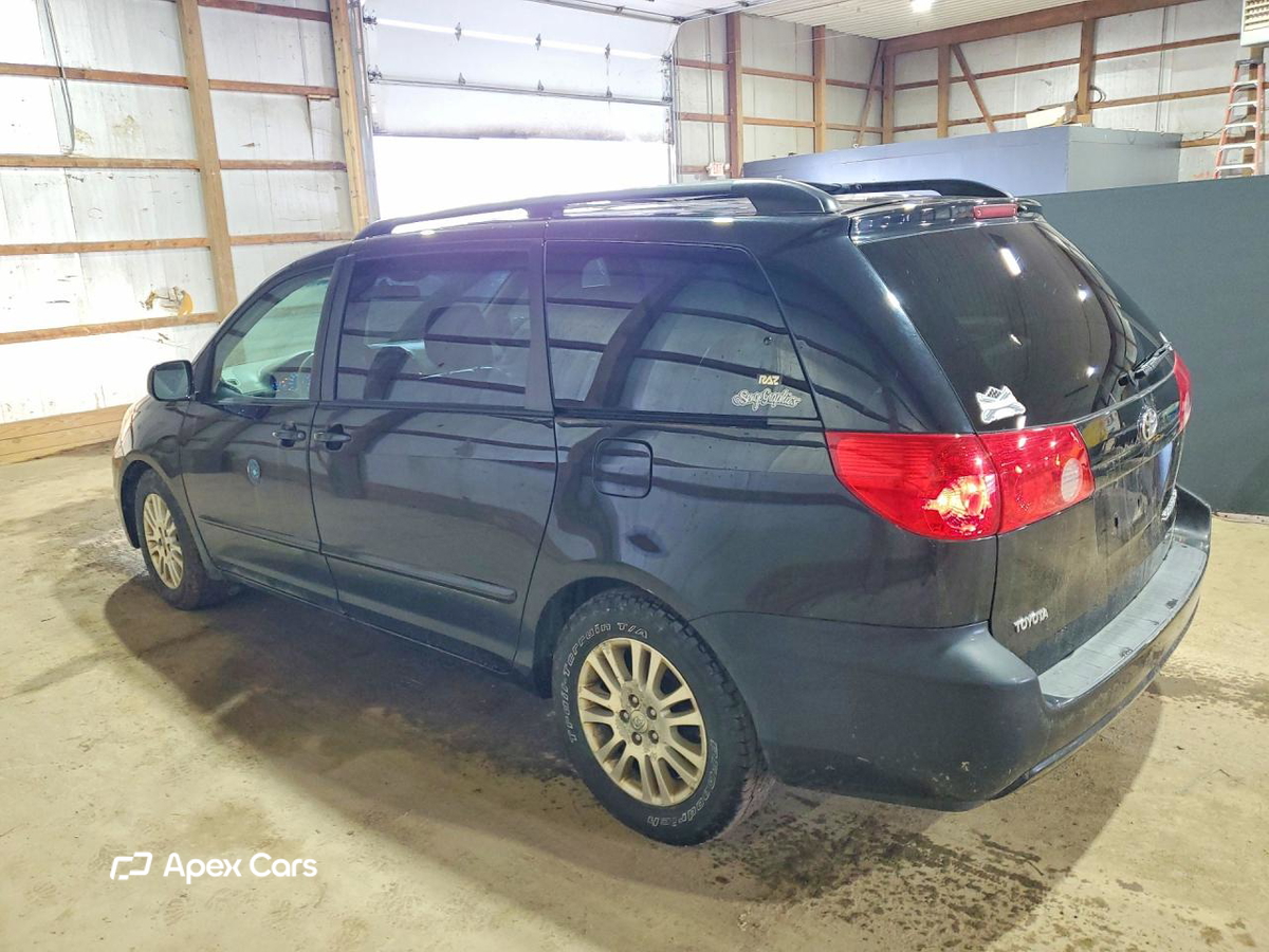 Toyota Sienna 2010