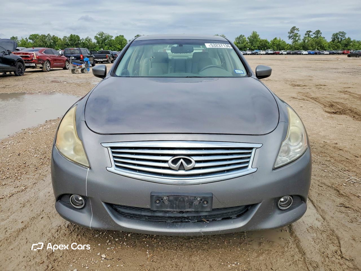 Infiniti Q40 2015