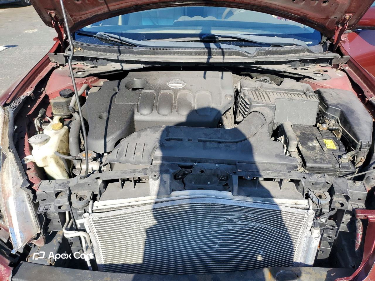Nissan Altima 2011