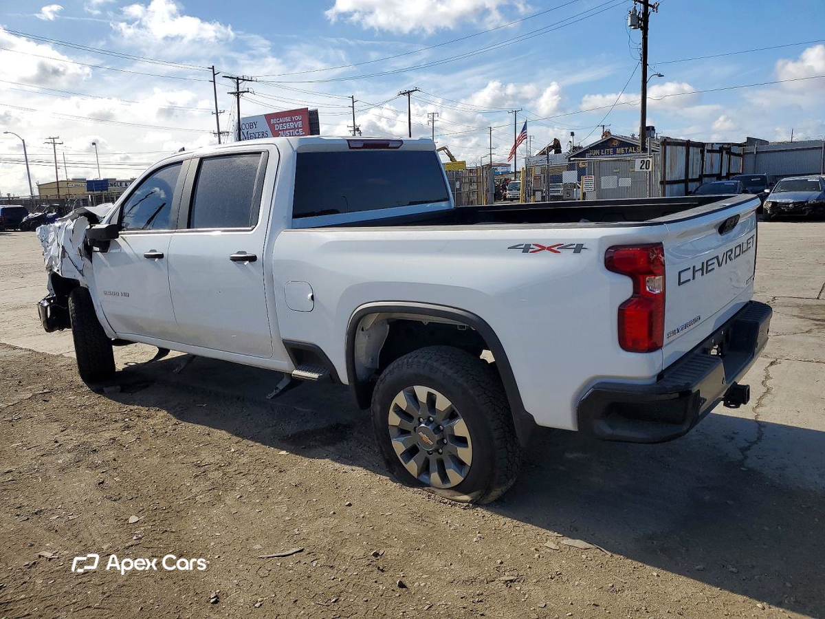 Chevrolet Silverado 2025
