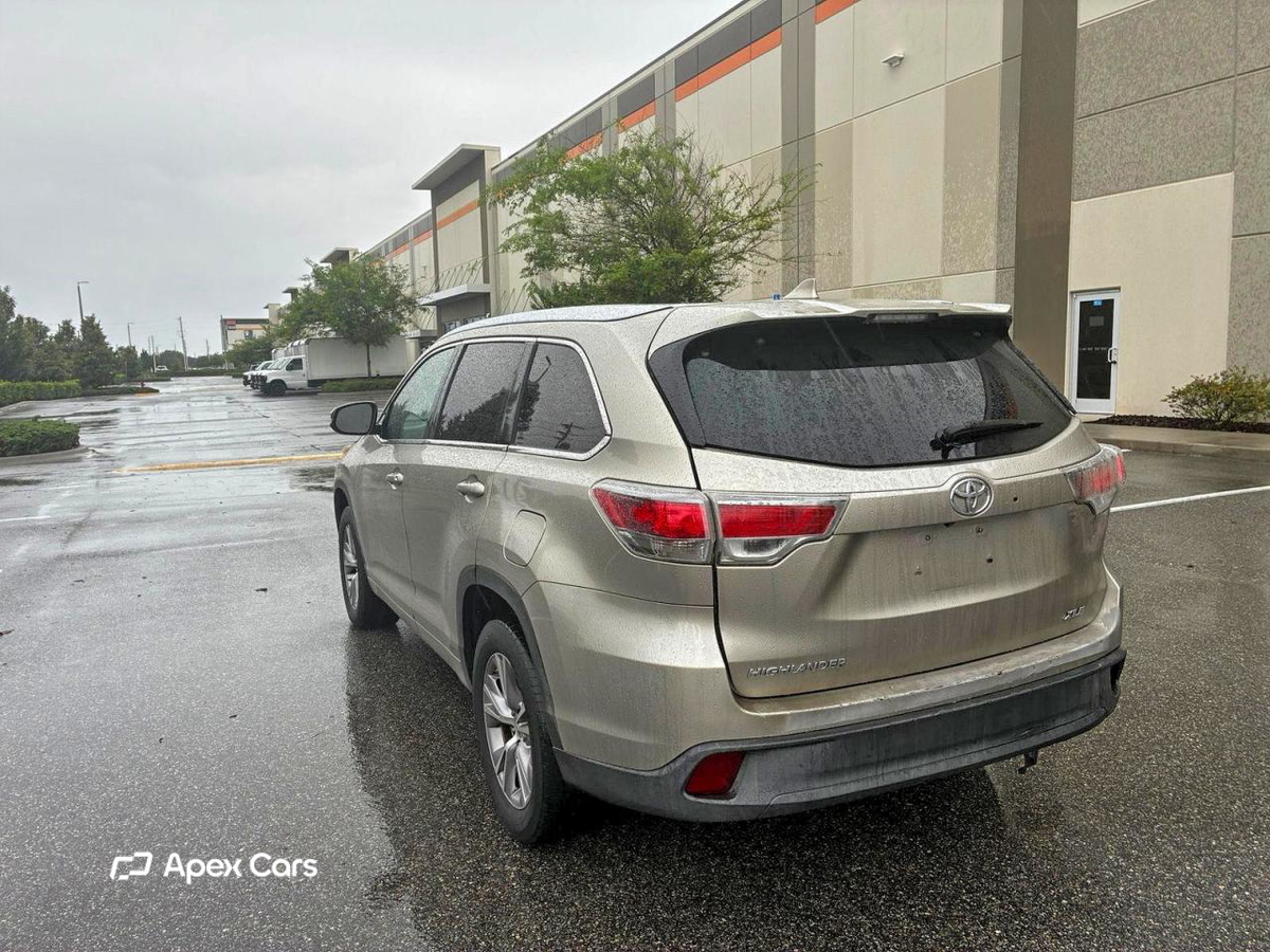 Toyota Highlander 2015
