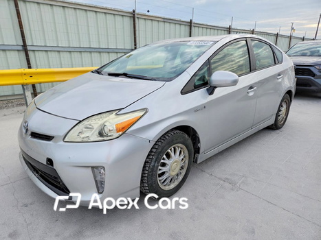 Toyota Prius 2015 - Image 1 of 12