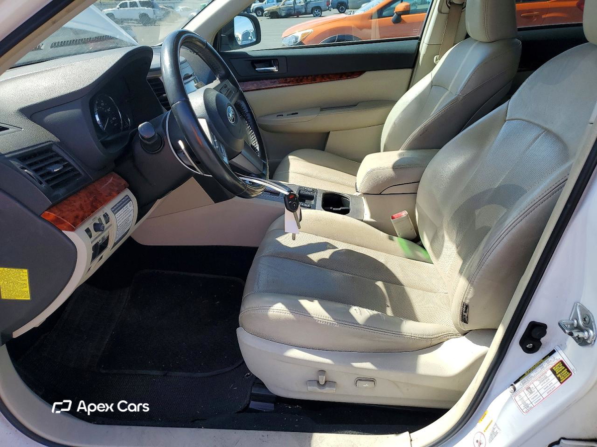 Subaru Outback 2011