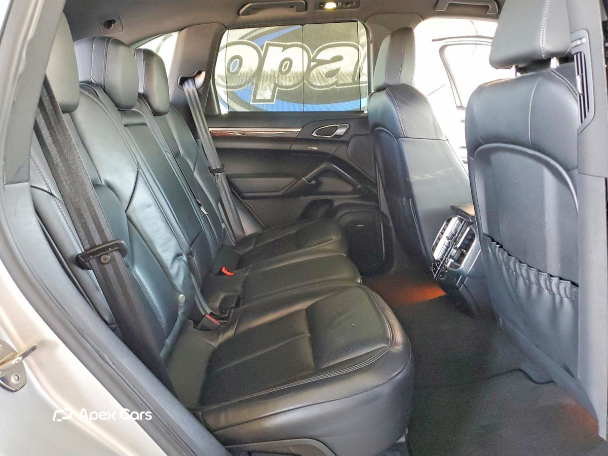 Porsche Cayenne 2011