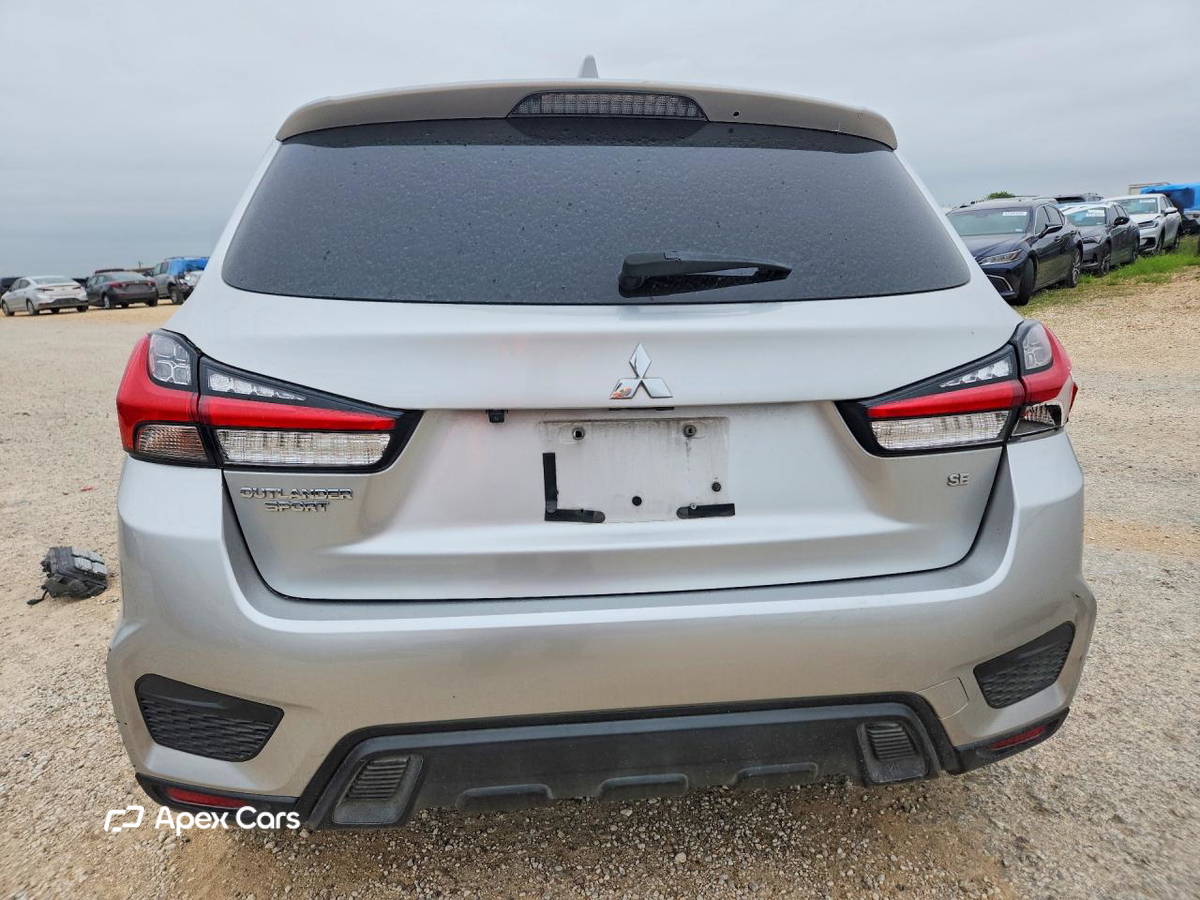 Mitsubishi Outlander 2021