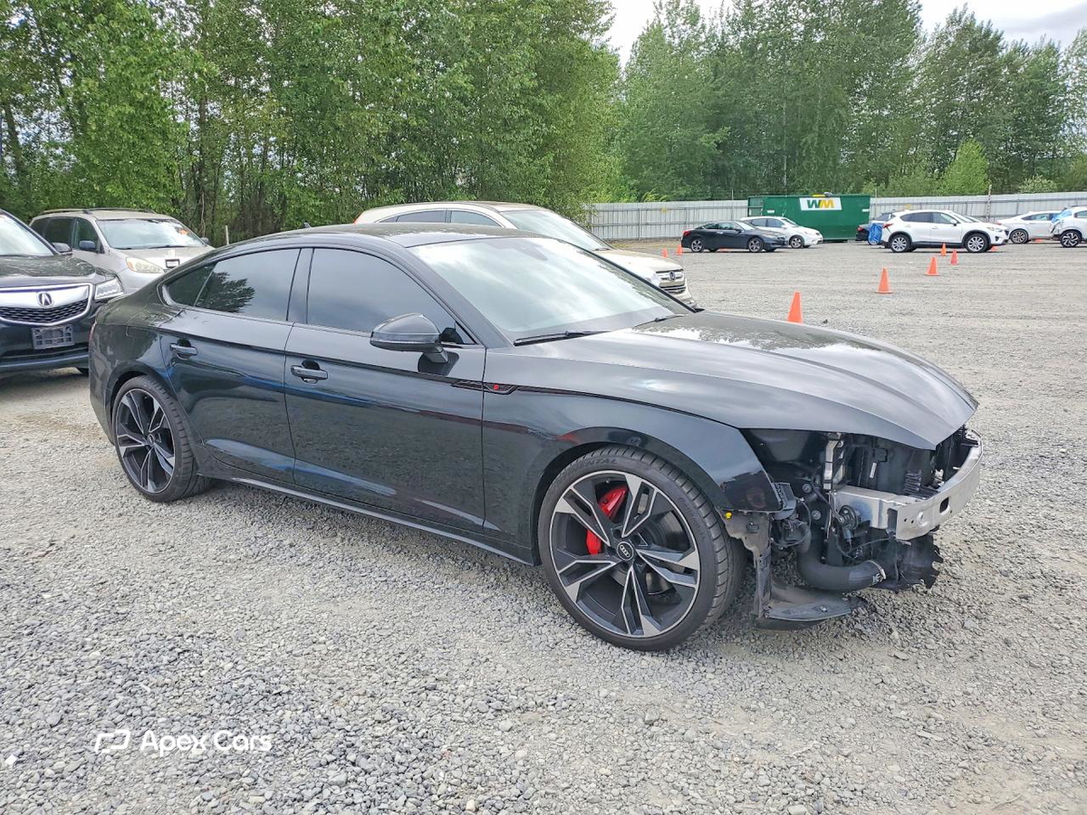 Audi RS5 2021