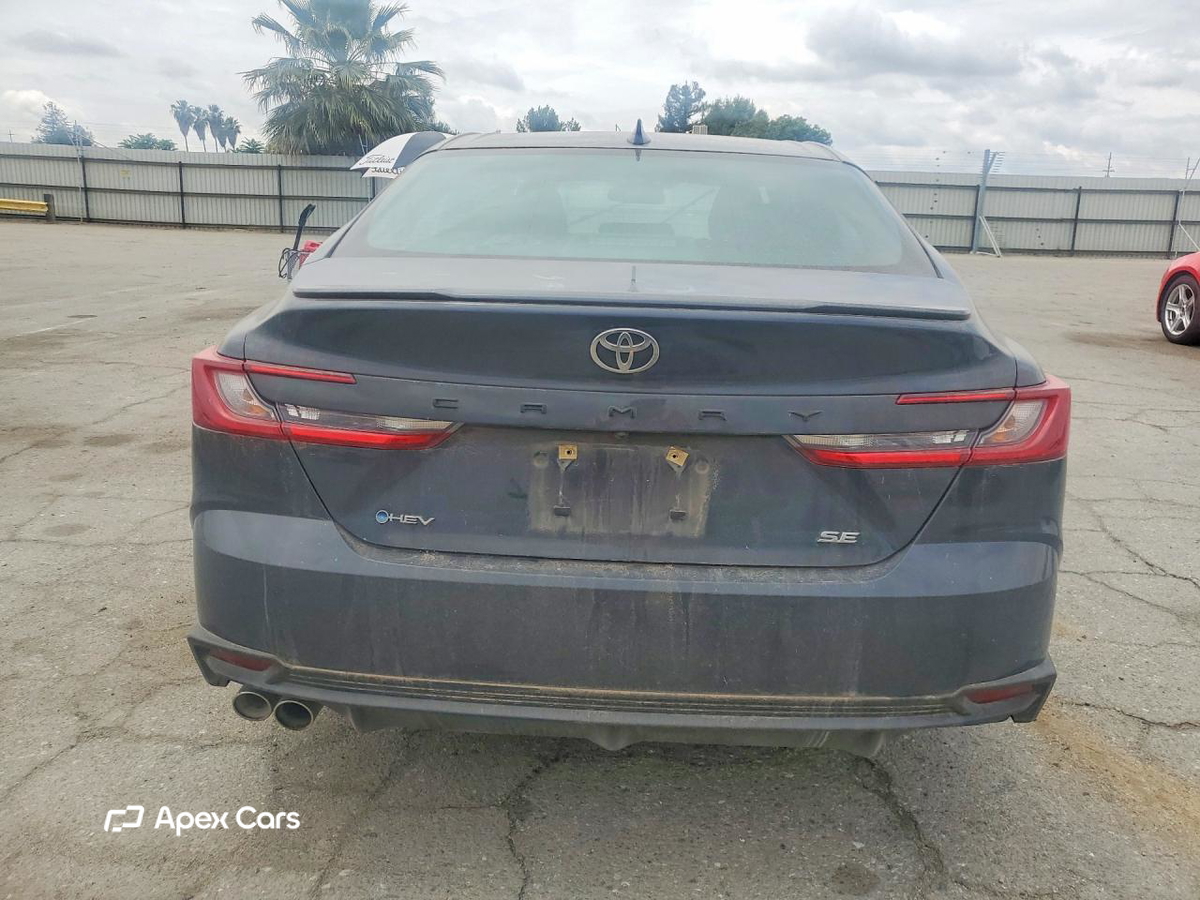 Toyota Camry 2025