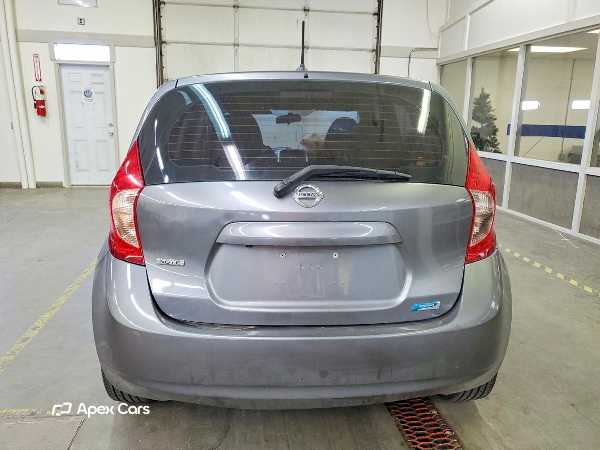 Nissan Versa 2016
