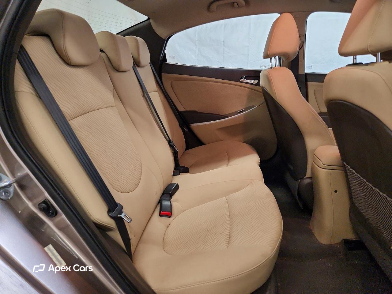 Hyundai Accent 2013