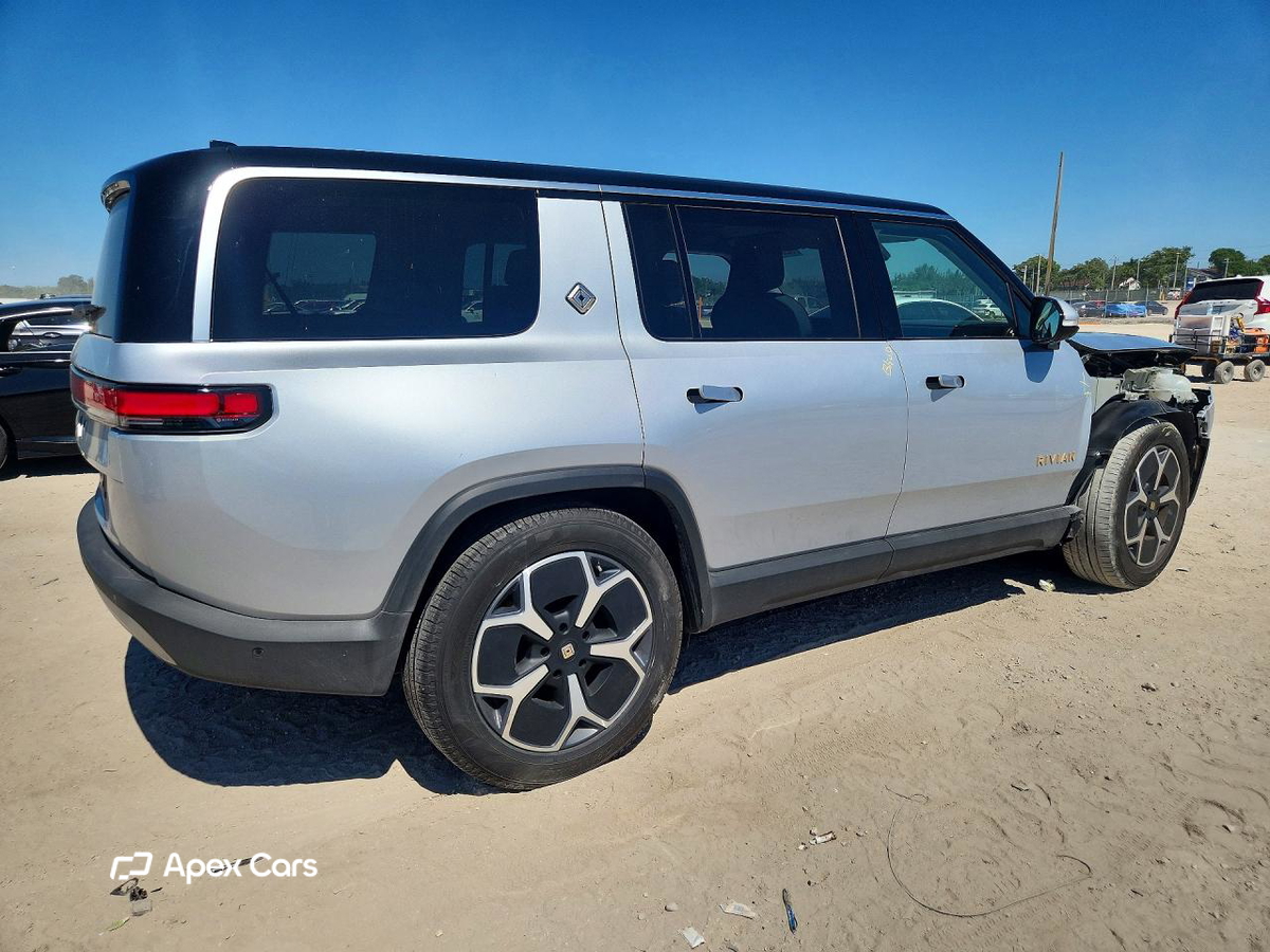 Rivian R1S 2023