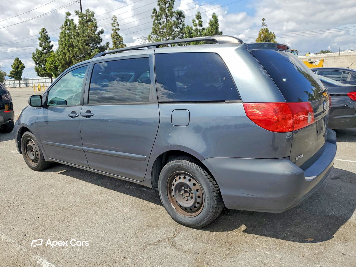 Toyota Sienna 2010