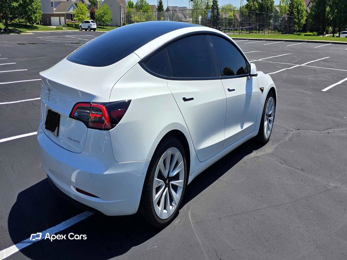Tesla Model 3 2022
