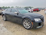 Chrysler 300 2019
