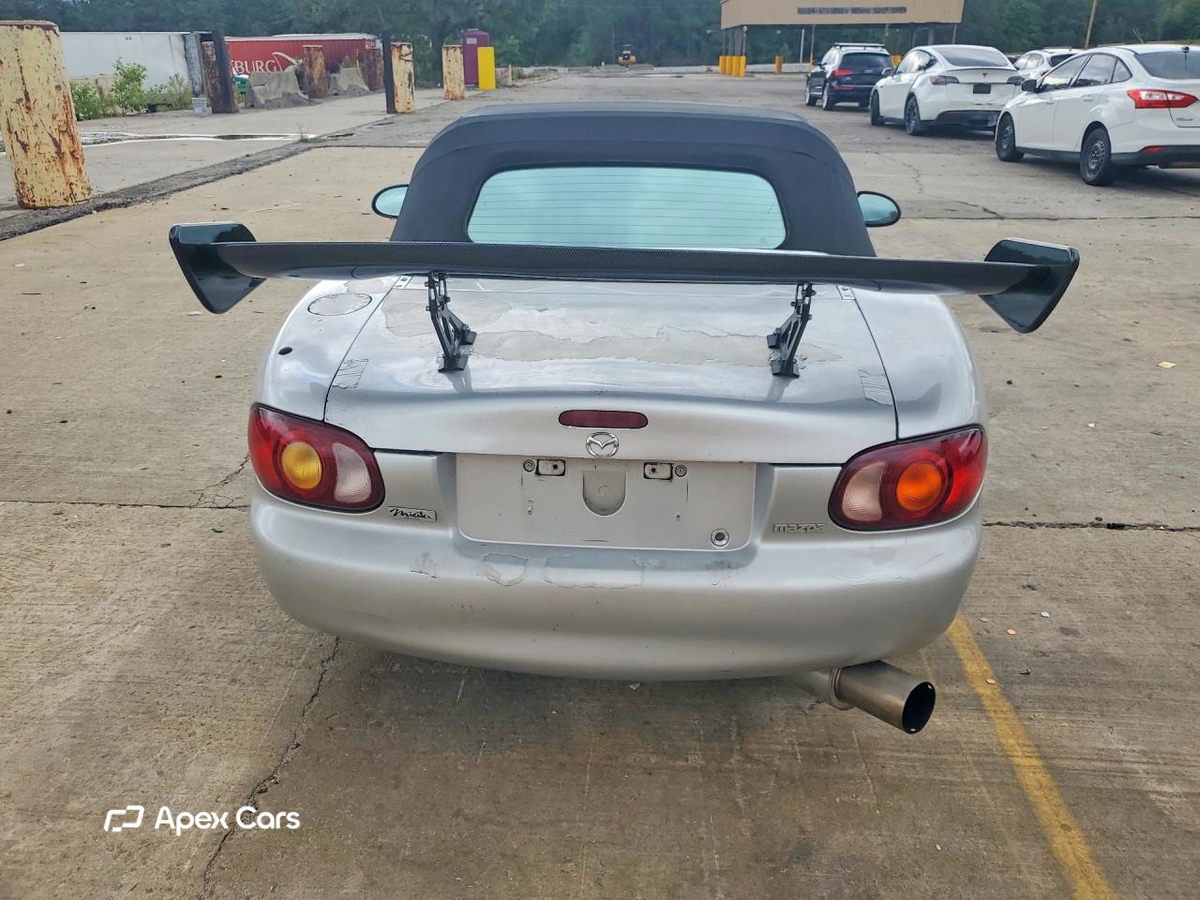 Mazda MX-5 1999