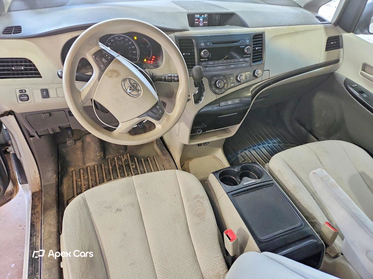 Toyota Sienna 2012