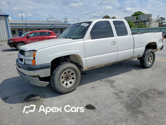 Chevrolet Silverado 2004 - Image 1 of 12