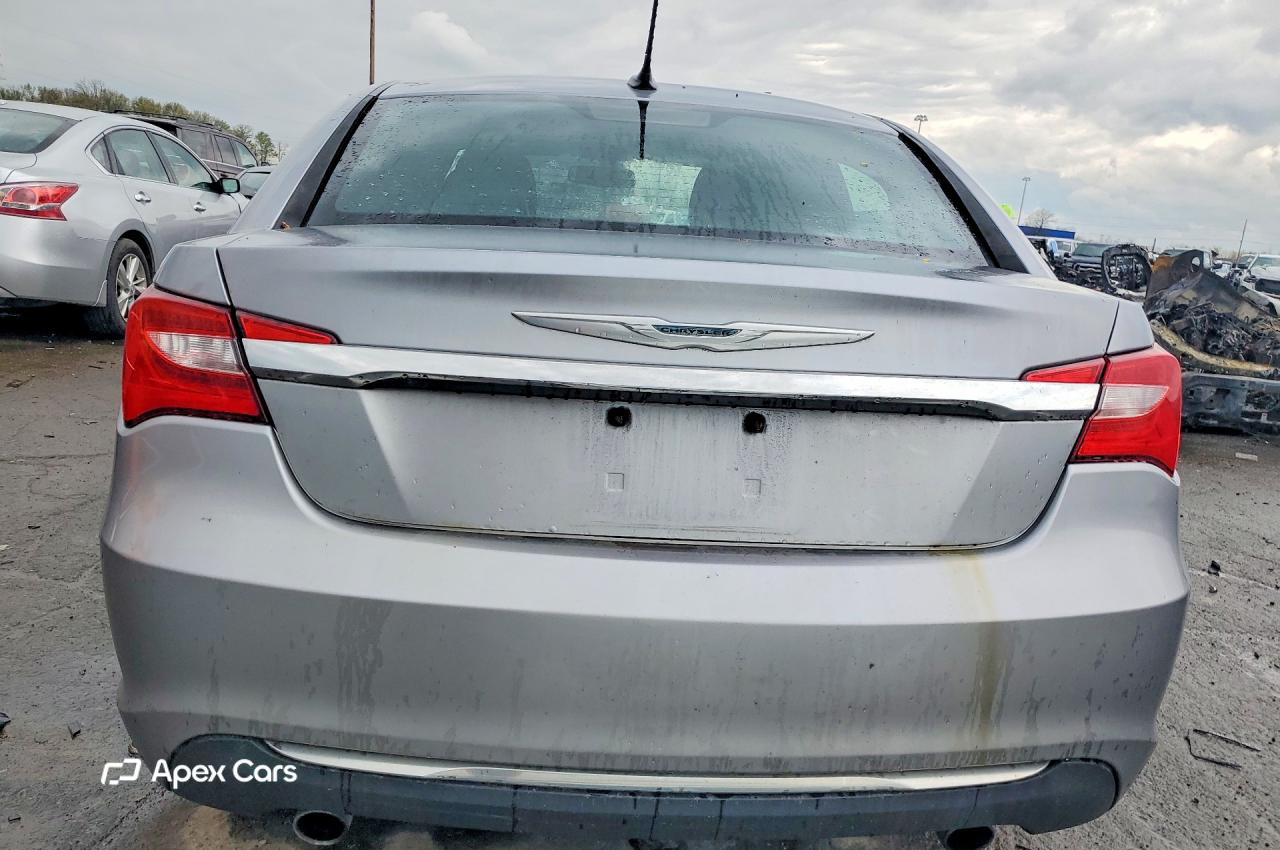 Chrysler 200 2013