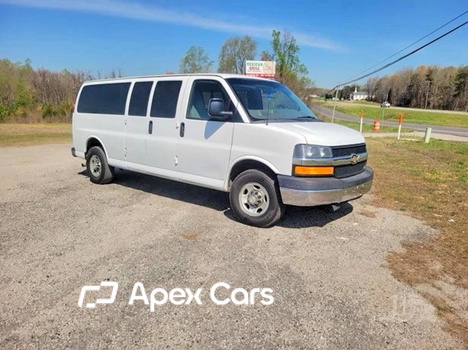 Chevrolet Express 2015 - Image 1 of 10