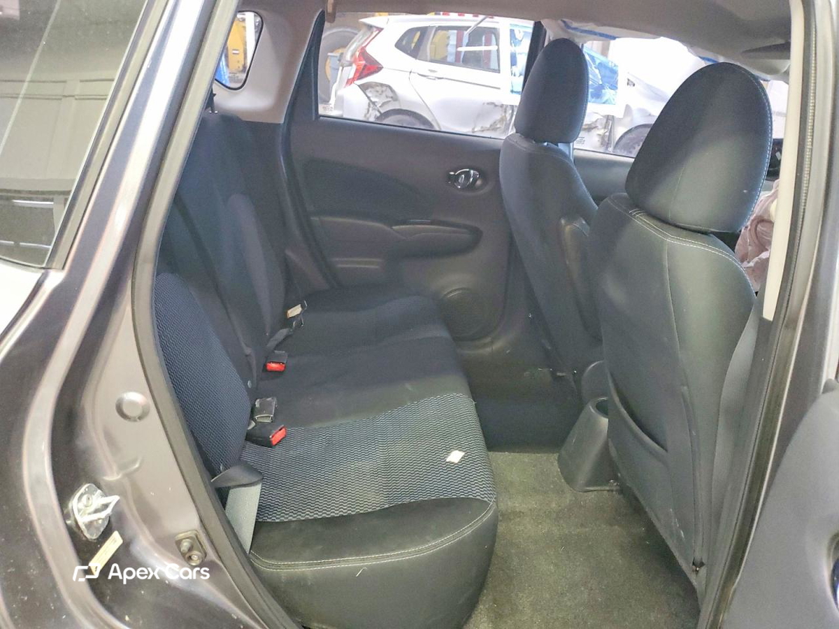 Nissan Versa 2016