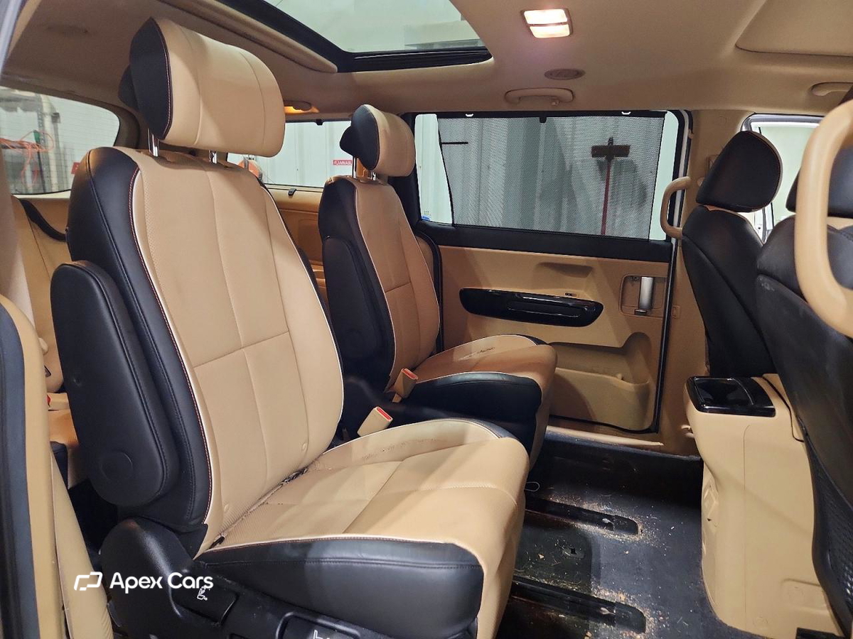 Kia Sedona 2016