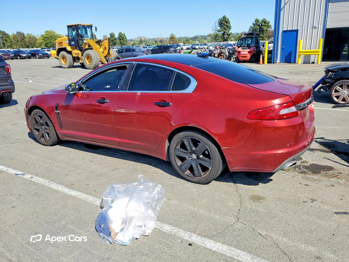 Jaguar XF 2010