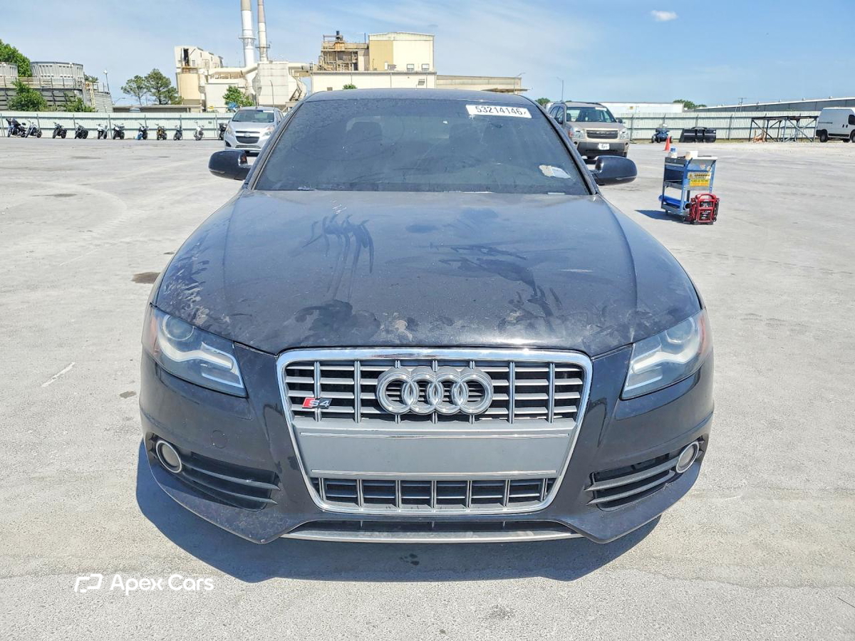 Audi RS4 2012