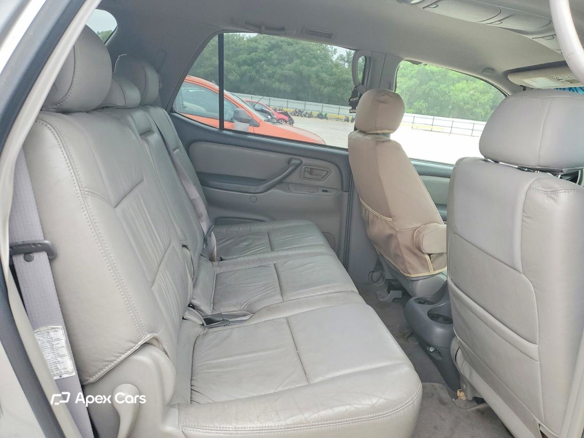 Toyota Sequoia 2002