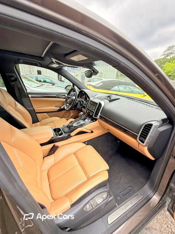 Porsche Cayenne 2016