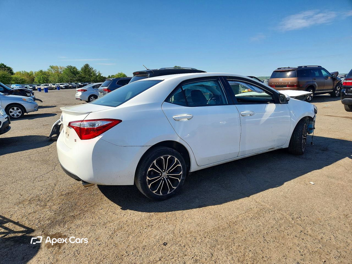 Toyota Corolla 2015