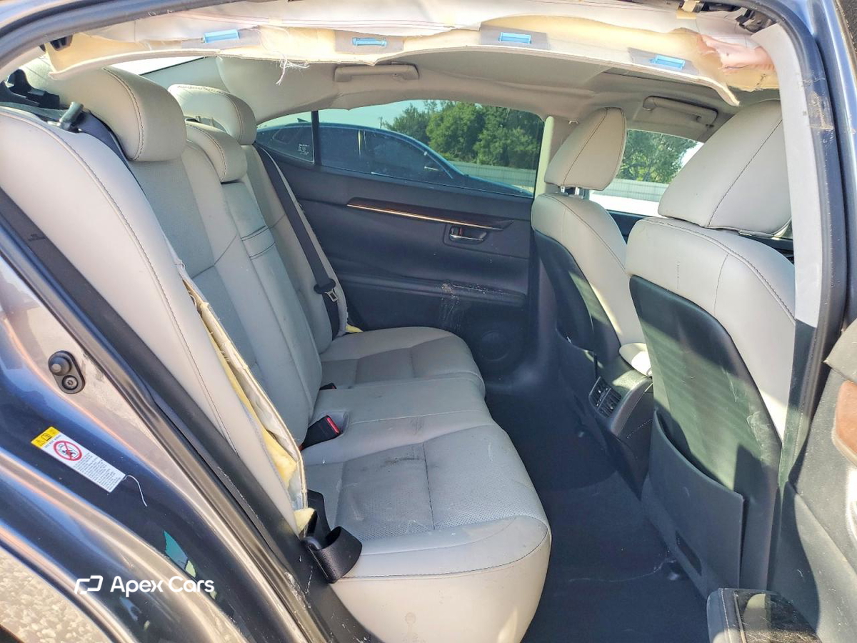 Lexus ES 2017