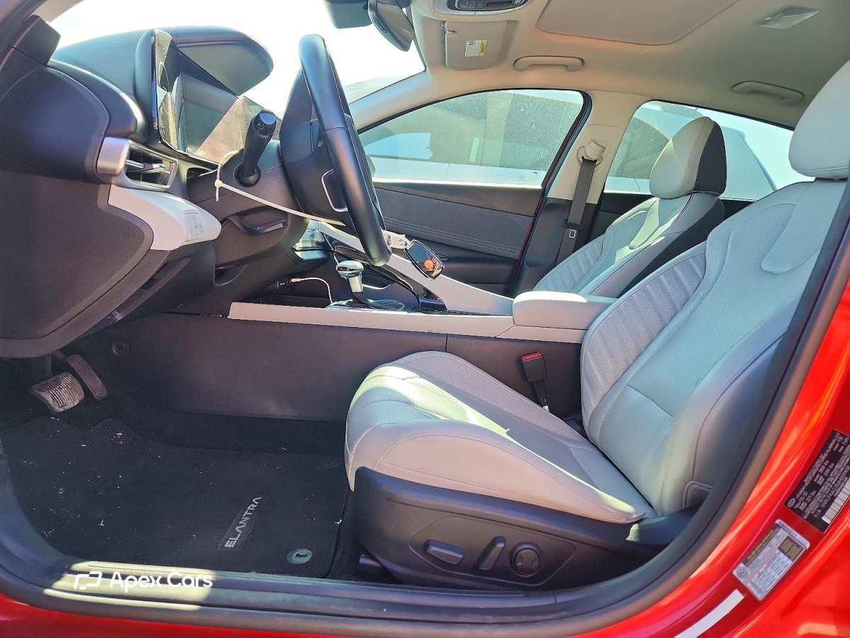 Hyundai Elantra 2021