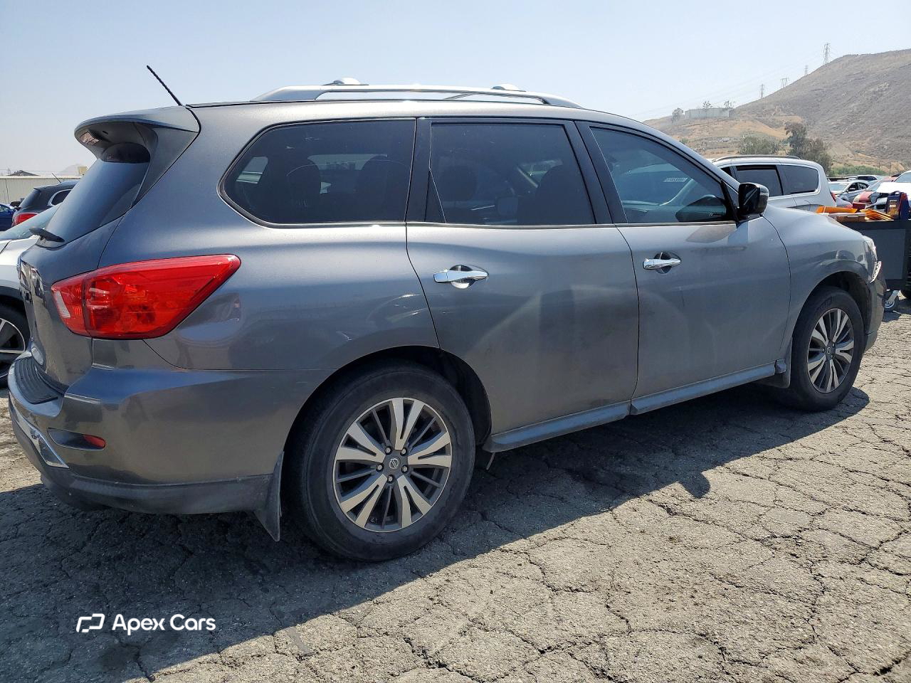 Nissan Pathfinder 2017