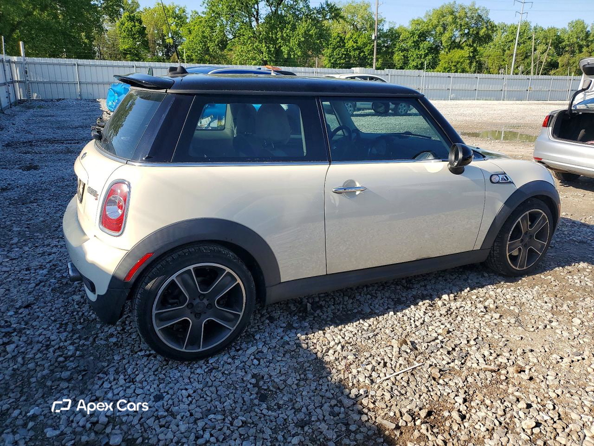 MINI Cooper 2012