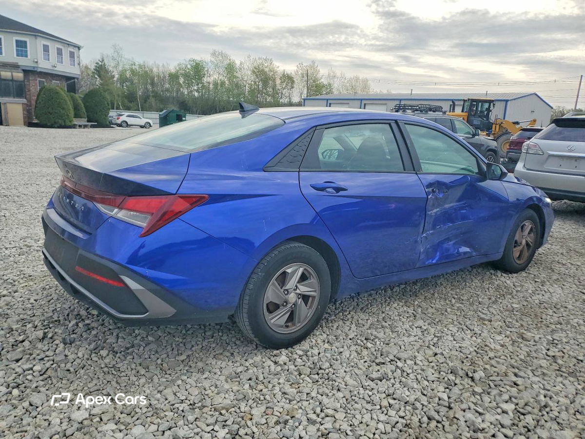 Hyundai Elantra 2024