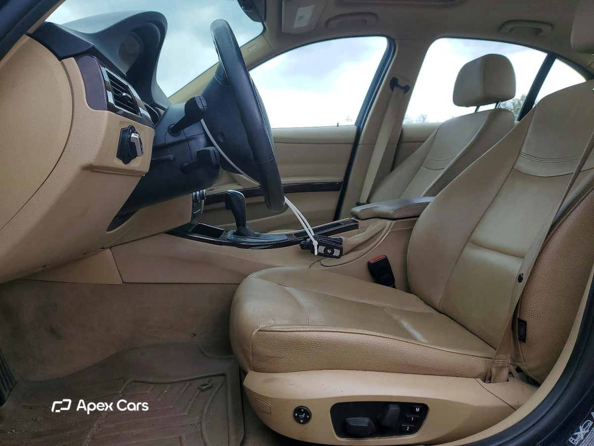 BMW Series 3 2011