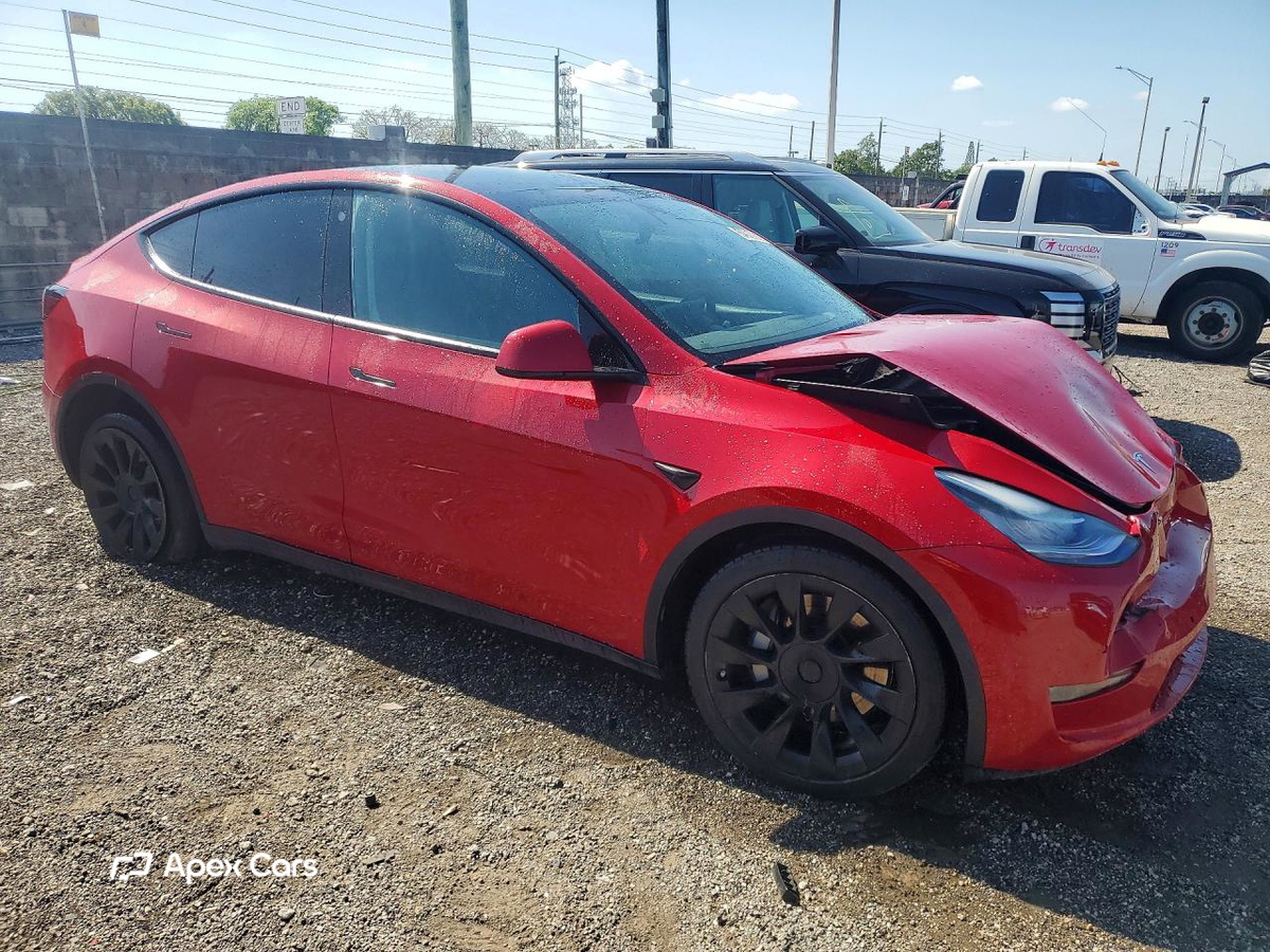 Tesla Model Y 2022
