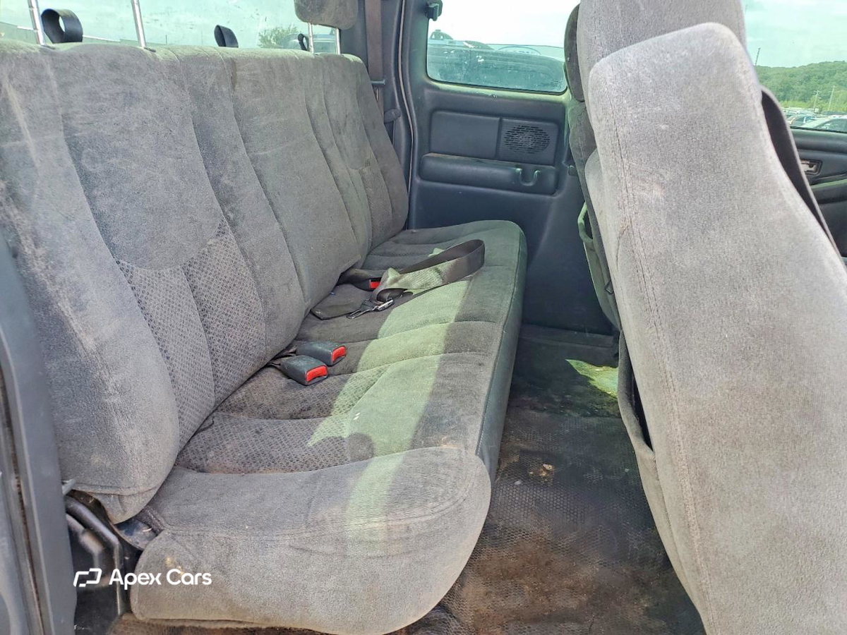 Chevrolet Silverado 2004