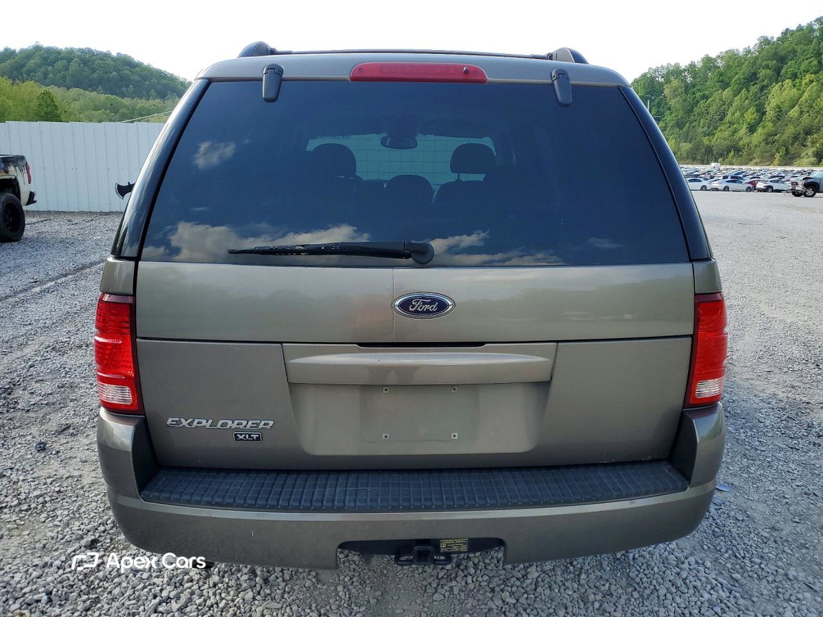 Ford Explorer 2004