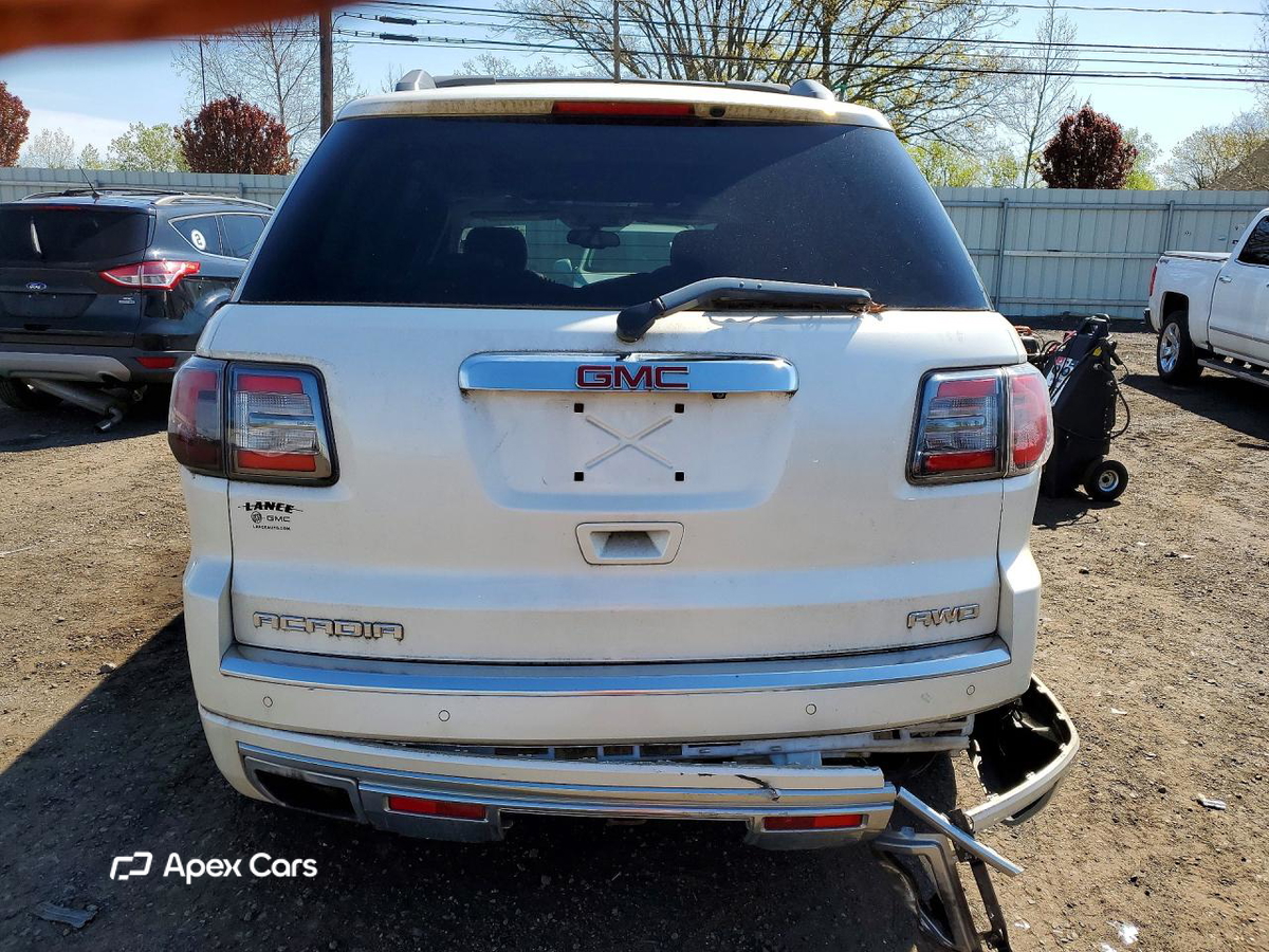 GMC Acadia 2013