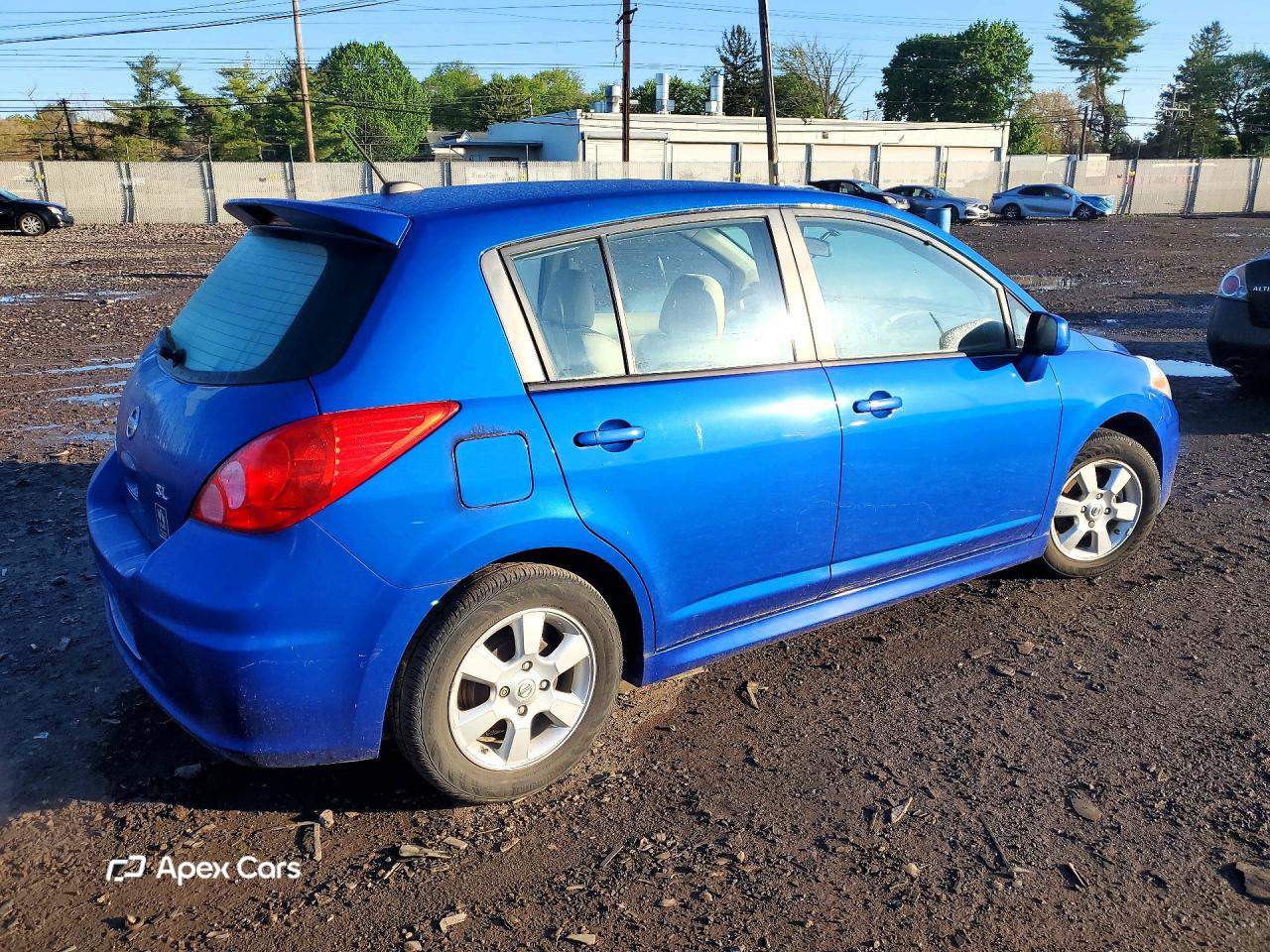 Nissan Versa 2011