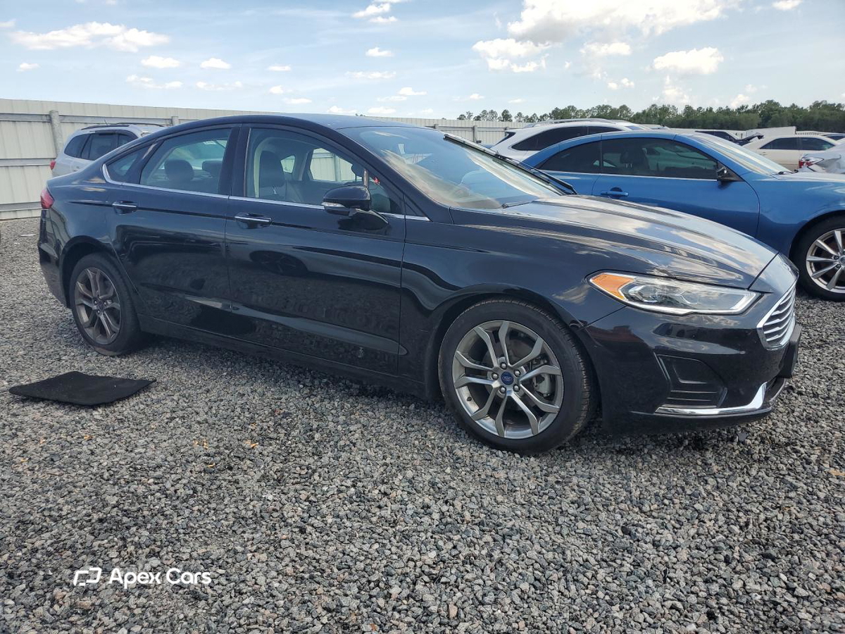 Ford Fusion 2020