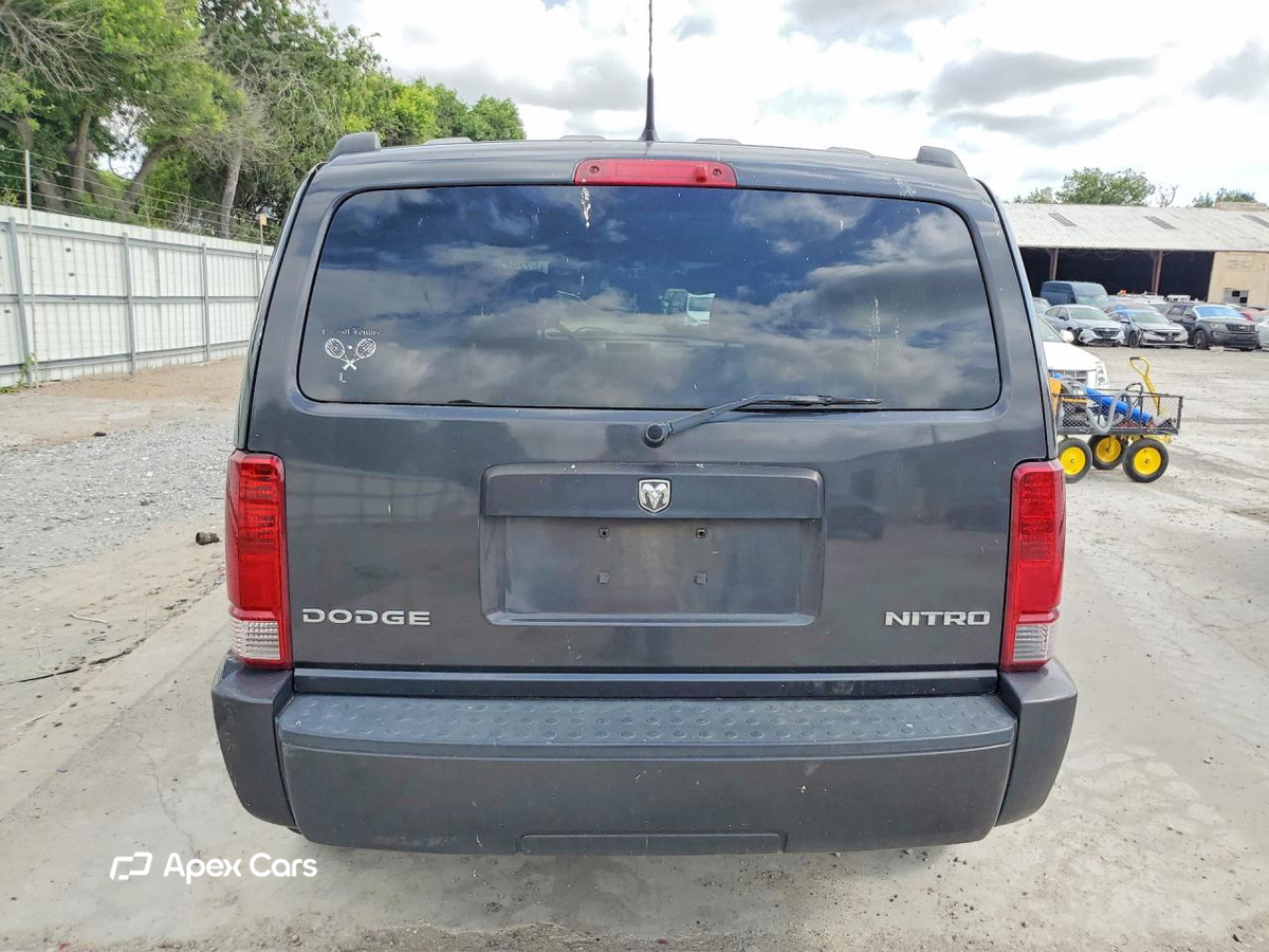 Dodge Nitro 2011