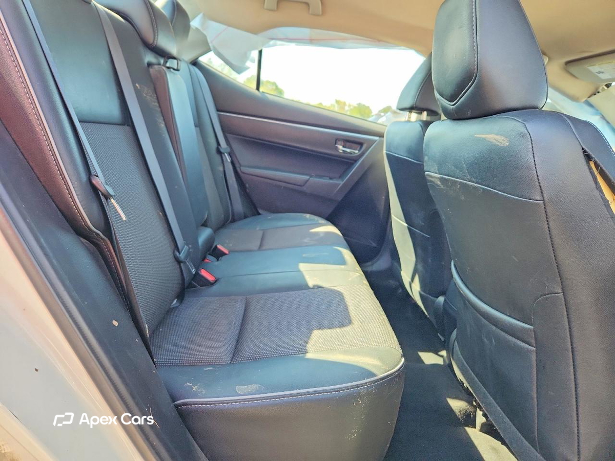 Toyota Corolla 2015